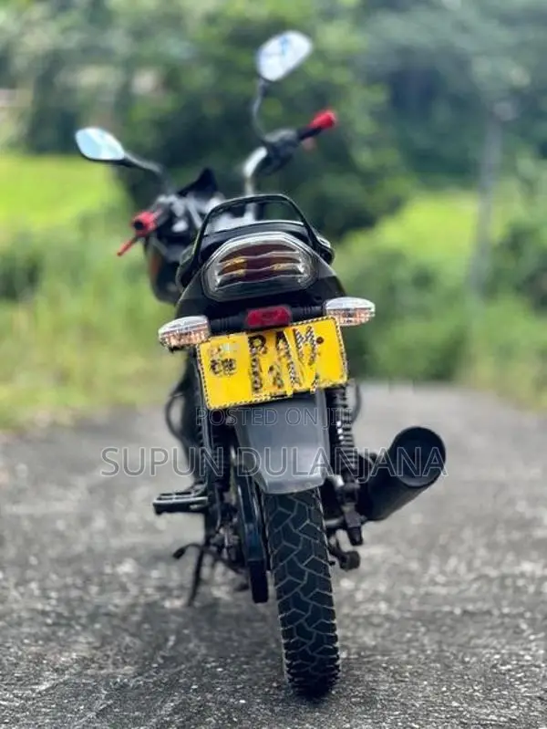 Bajaj Discover 2013