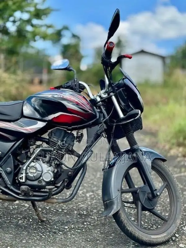 Bajaj Discover 2013