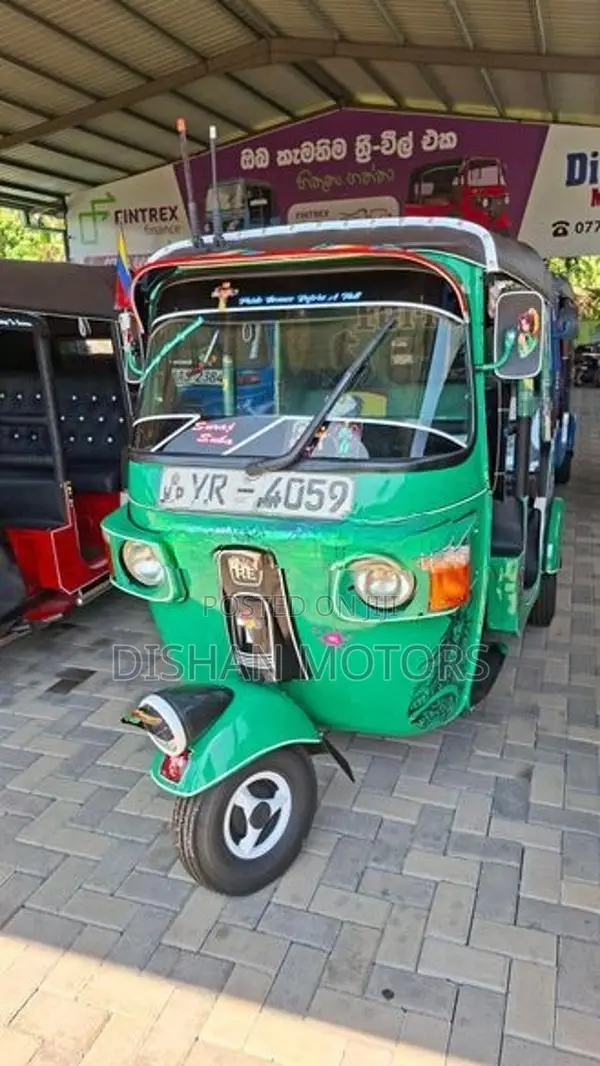 Bajaj RE 4 Stroke 2011