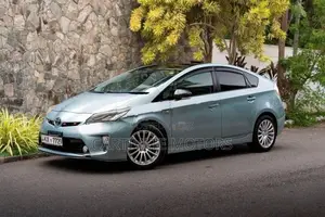 Toyota Prius S Grade 2012
