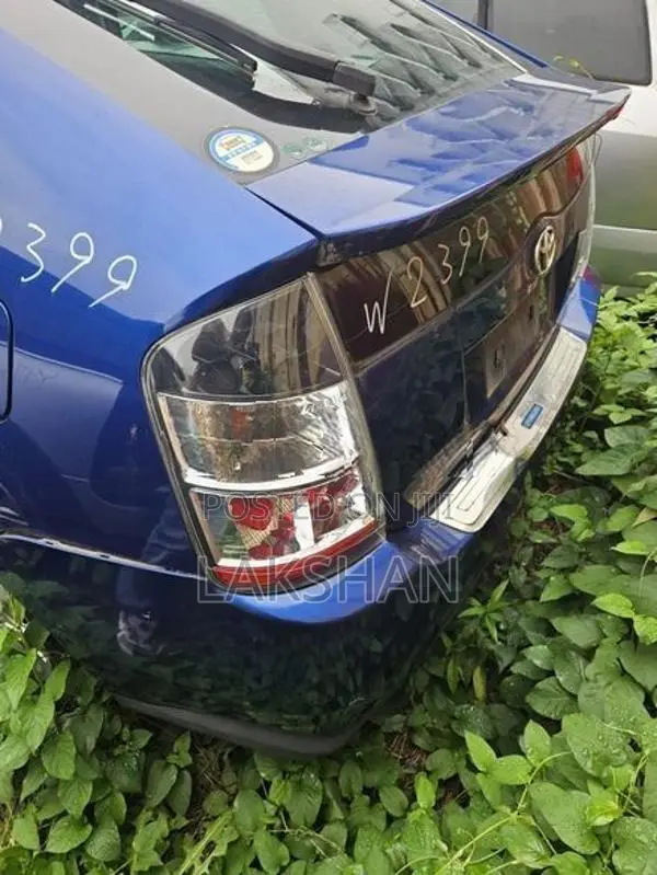 Toyota Prius 20 Removed Body Parts With Interior