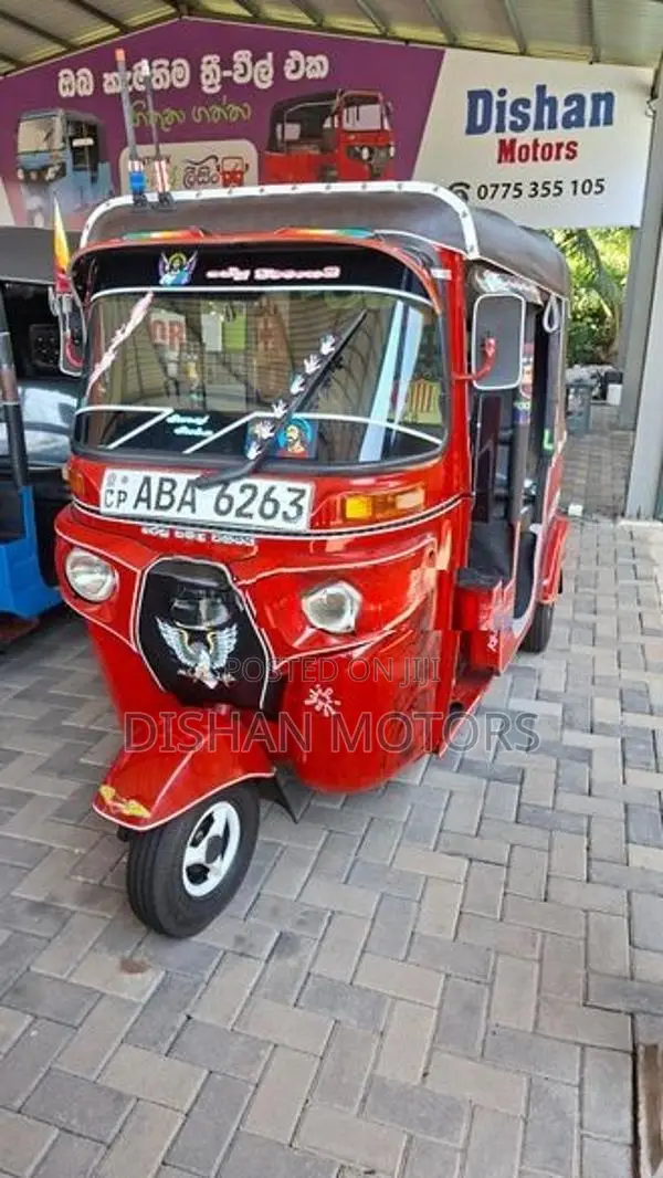 Bajaj RE 2 Stroke 2015