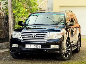 Toyota Land Cruiser Sahara V8 ZX 2010