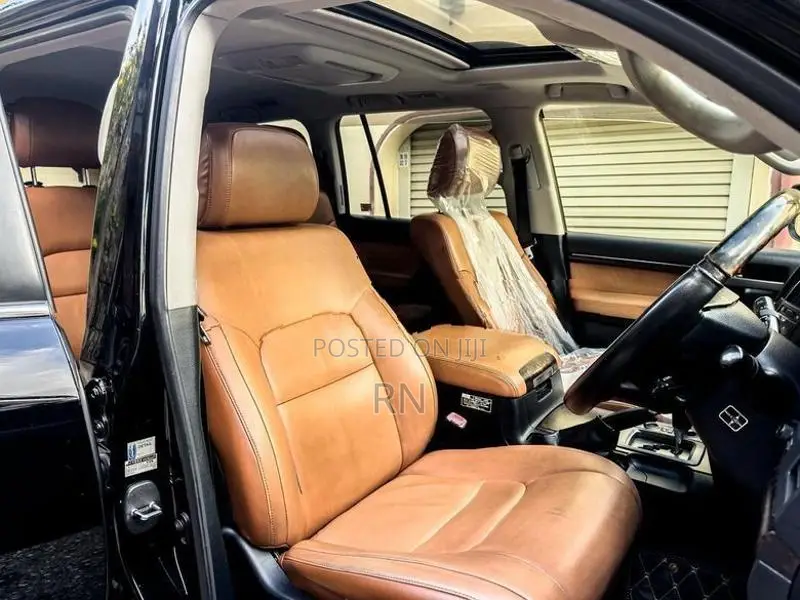 Toyota Land Cruiser Sahara V8 ZX 2010