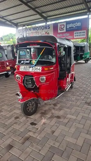 Bajaj RE 4 Stroke 2015