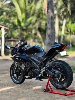 Yamaha R15 2020