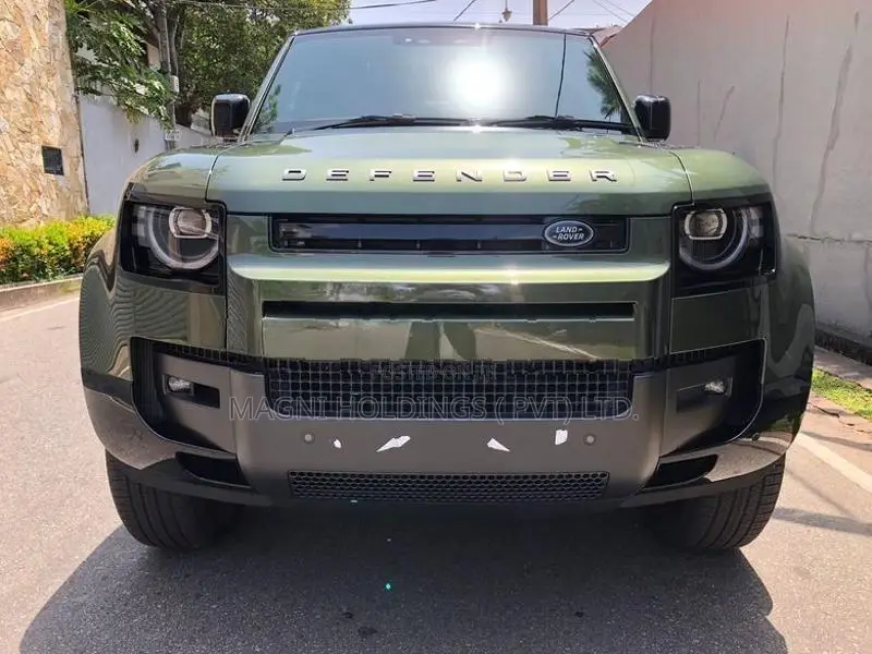 Land Rover Discovery P300 e Dynamic HSE 2026