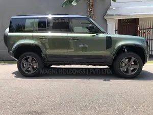 Land Rover Discovery P300 e Dynamic HSE 2026