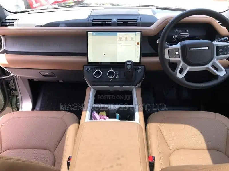 Land Rover Discovery P300 e Dynamic HSE 2026