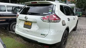 Nissan X-Trail 2015