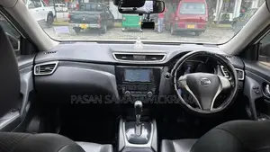 Nissan X-Trail 2015