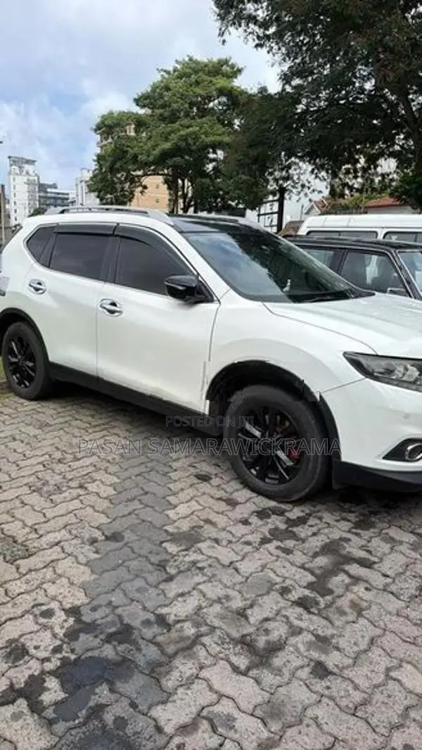 Nissan X-Trail 2015