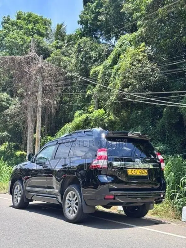 Toyota Land Cruiser Prado 2017