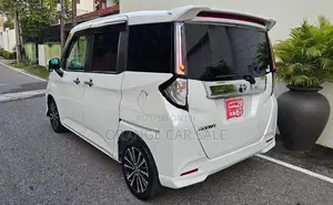Toyota Roomy Custom GT\ 2025