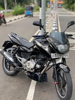 Bajaj Pulsar 150 2015
