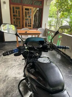 Bajaj Pulsar 150 2015