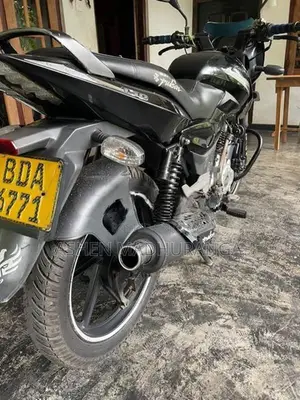 Bajaj Pulsar 150 2015