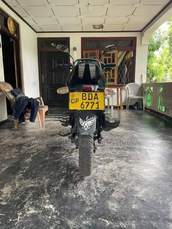 Bajaj Pulsar 150 2015