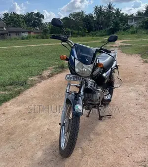 Bajaj CT100 2011