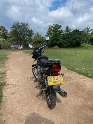 Bajaj CT100 2011