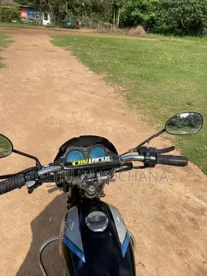Bajaj CT100 2011
