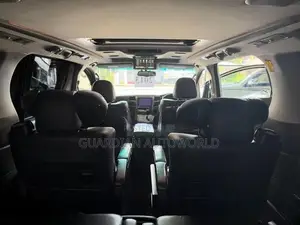 Toyota Alphard Executive Lounge 2013