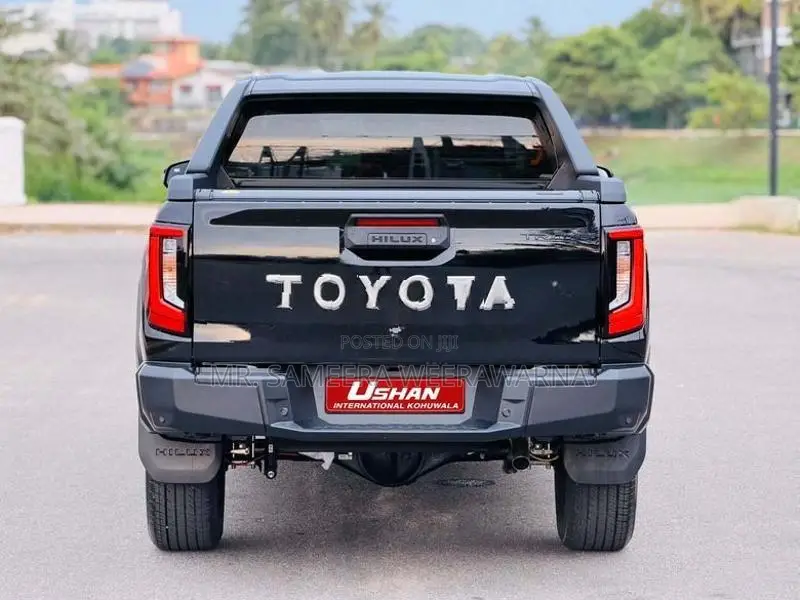 Toyota Hilux Travo Overland Plus 2026