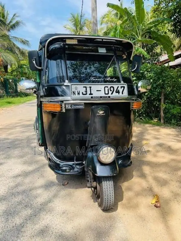 Bajaj RE 2006