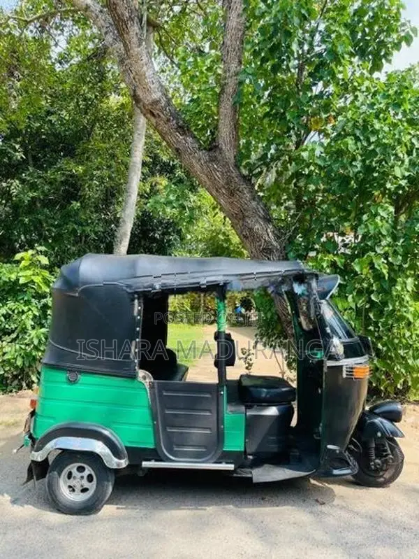 Bajaj RE 2006