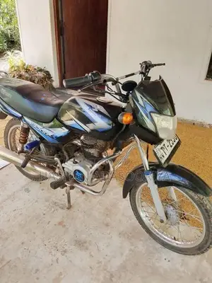 Bajaj CT100 2015
