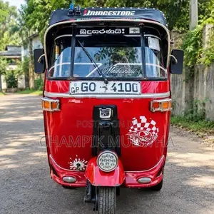 Bajaj RE 2002