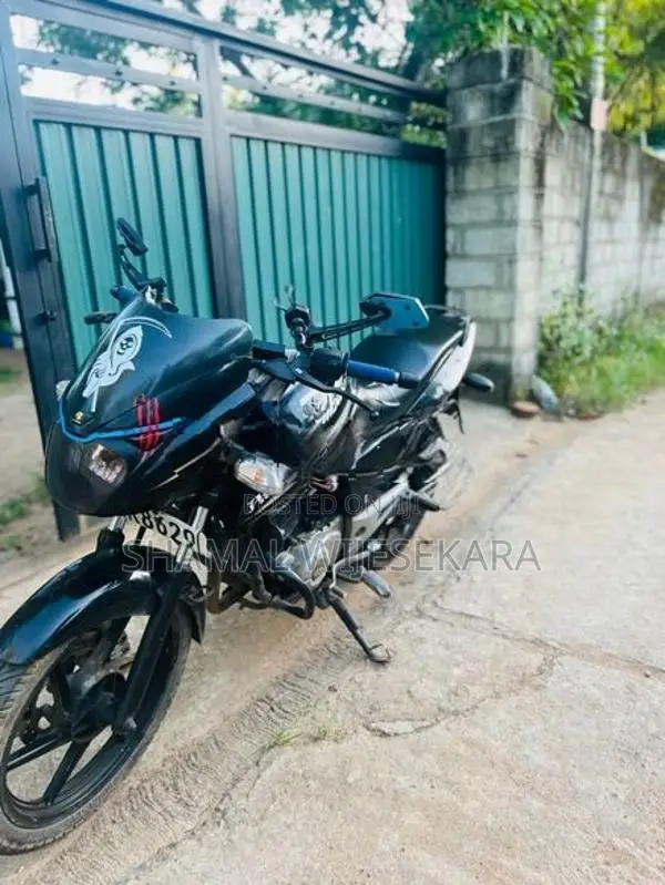Bajaj Pulsar 150 2016
