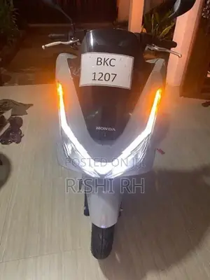 Honda PCX160 2025