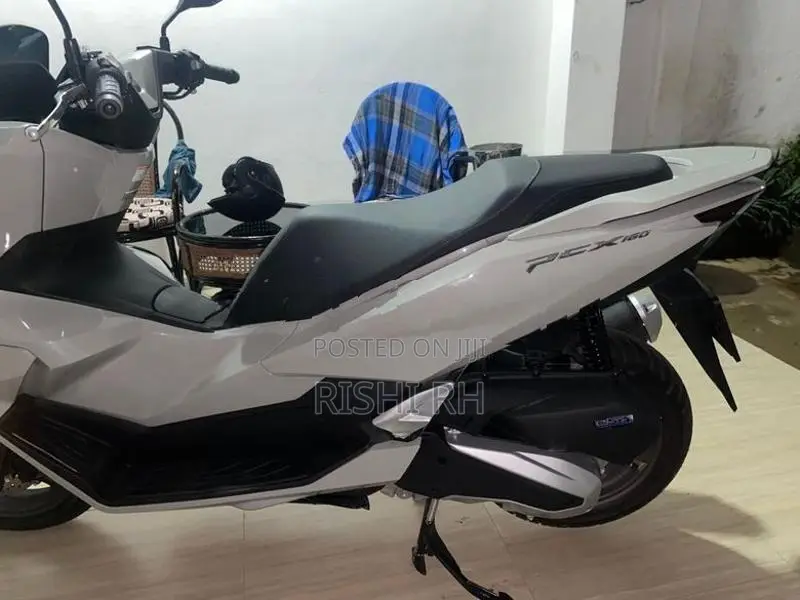 Honda PCX160 2025