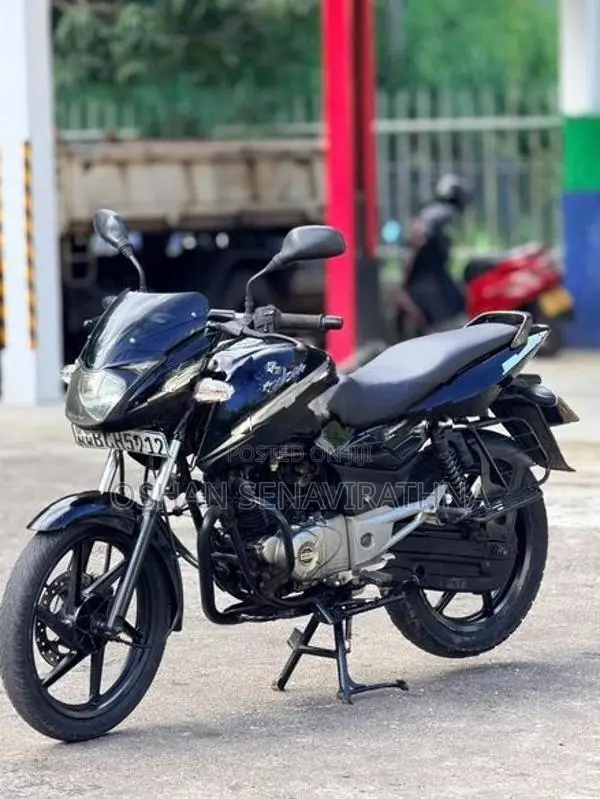 Bajaj Pulsar 150 2015