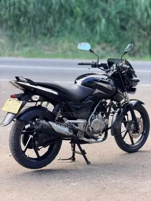 Bajaj Pulsar 150 2015