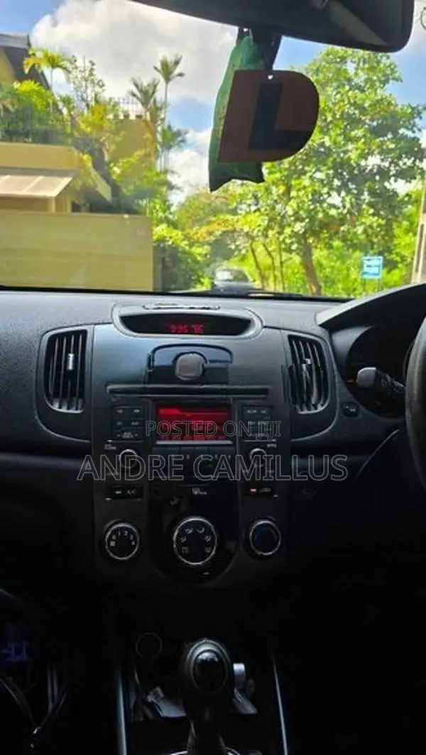 Kia Cerato 2011