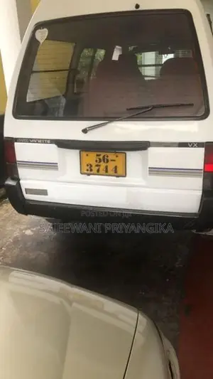 Nissan Vanette 1990