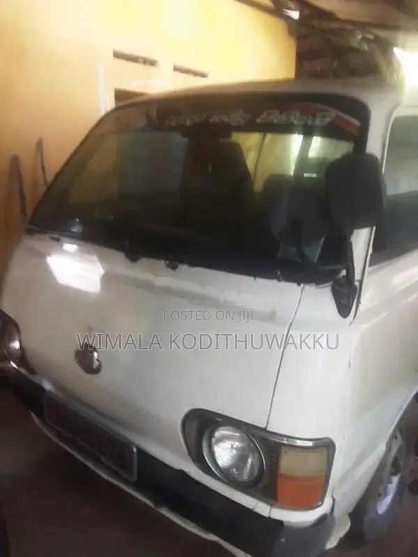 Toyota LH30 1982