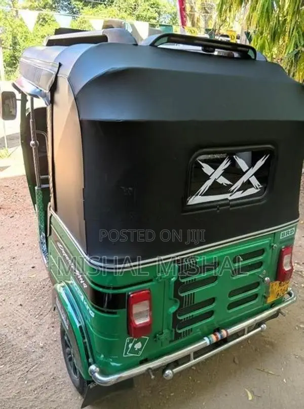 Bajaj RE Three wheelers 2016