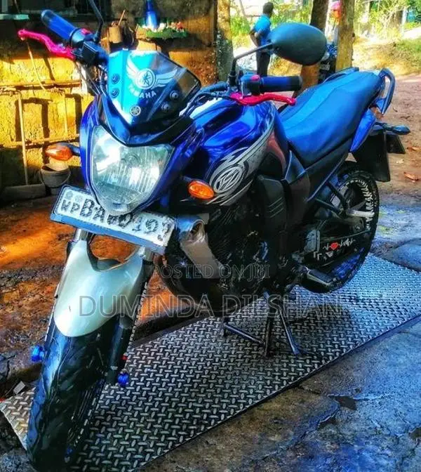 Yamaha FZS V1 2016