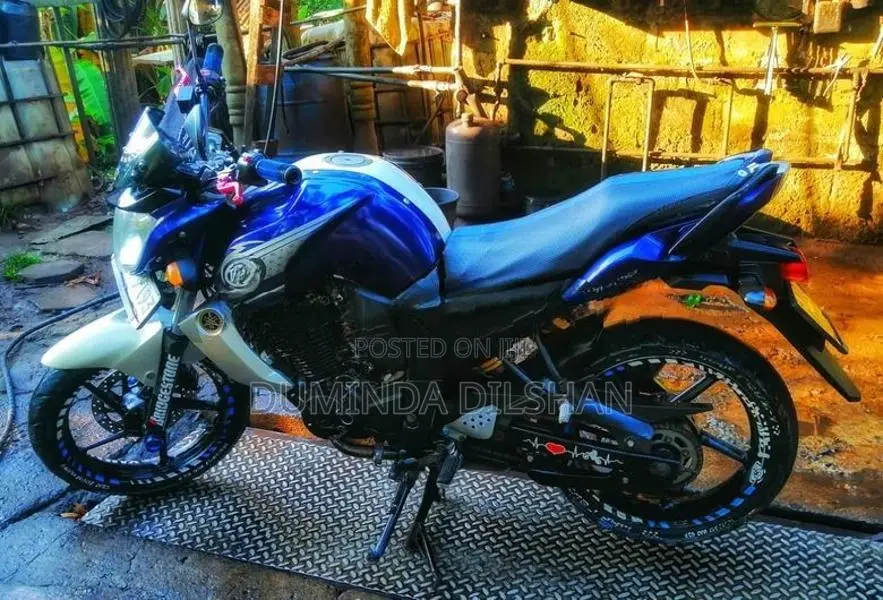 Yamaha FZS V1 2016