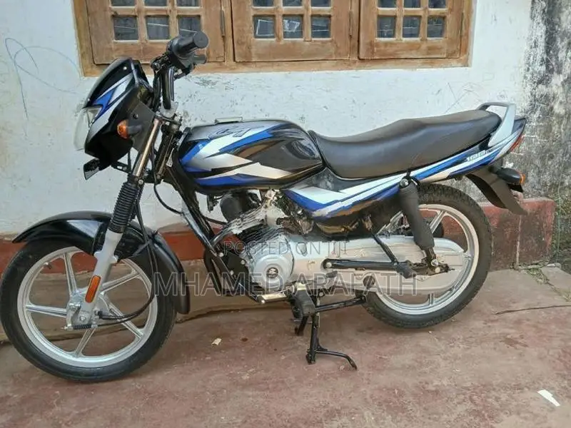 Bajaj CT100 2025