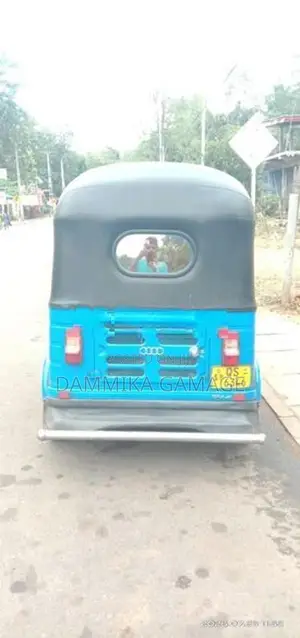 Bajaj RE Three Wheeler 2009