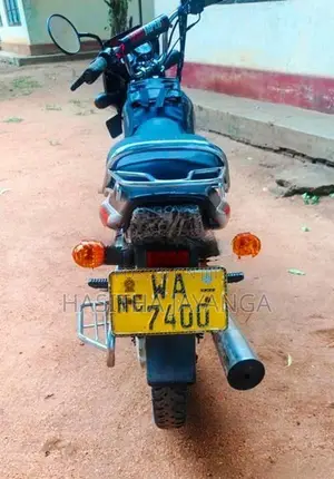 Bajaj CT100 2012