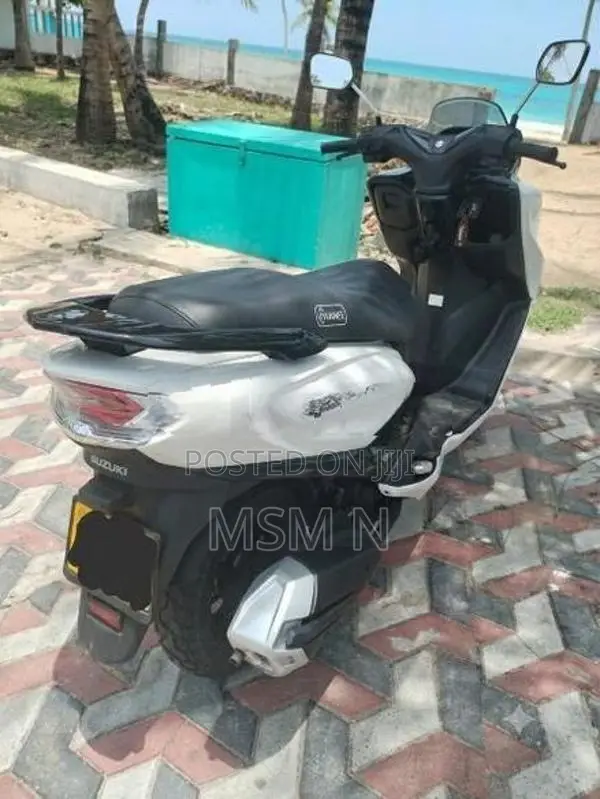 Suzuki Burgman 125 2019