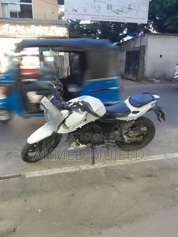 TVS Apache RTR 200 2017