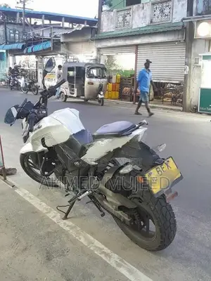 TVS Apache RTR 200 2017