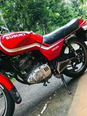 Suzuki GS 125 1996