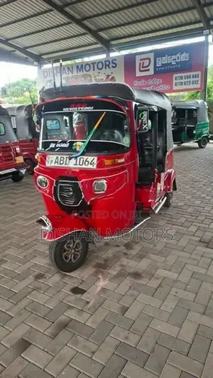 Bajaj RE 4 Stroke 2015